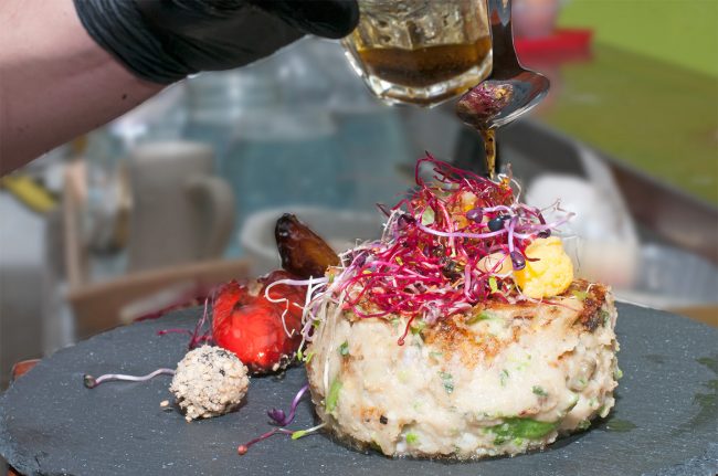 BURGER-VEGANO-CON-PEPERONI-DOLCI