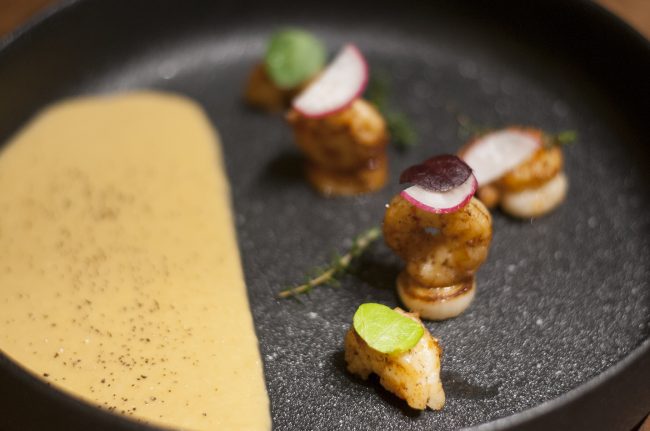 Gamberi con Porri e Crema di Ceci